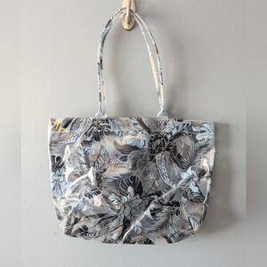 PINK Victoria's Secret Waterproof Beach Tote Bag Blue Floral PVC